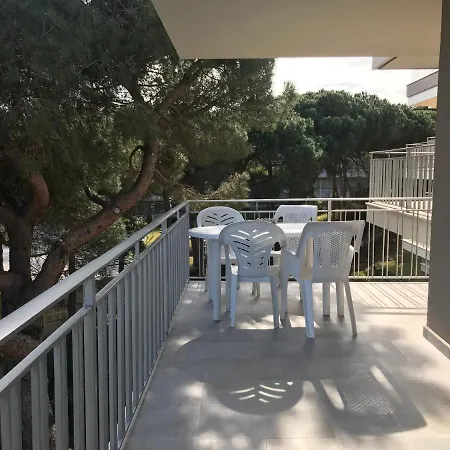 Con Terraza En La Playa De La Fosca